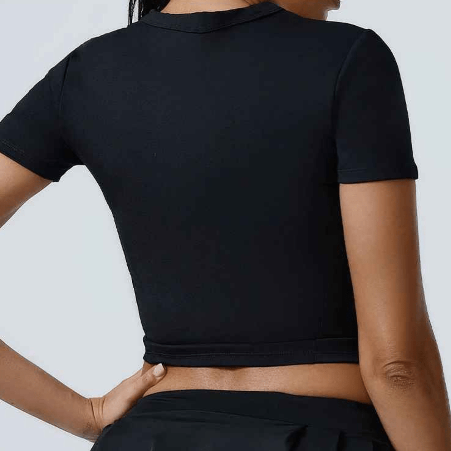 Tee shirt femme noir technologie respirante anti-odeur