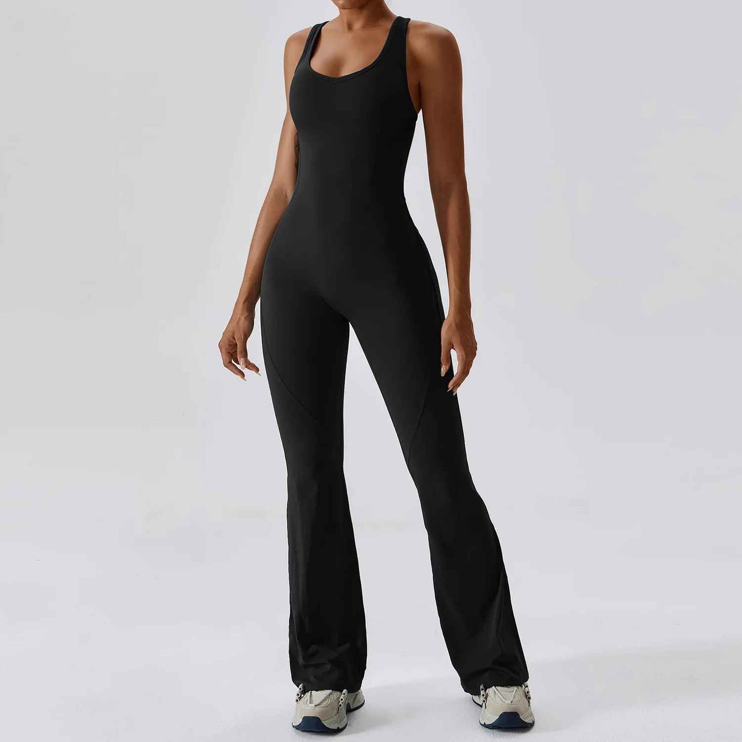 Ajustement parfait combinaison sport taille normale respecte courbes