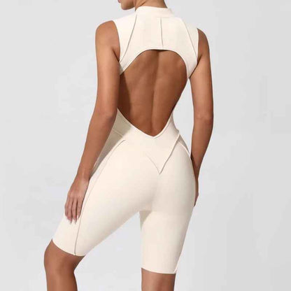 Combinaison moulante yoga posture parfaite