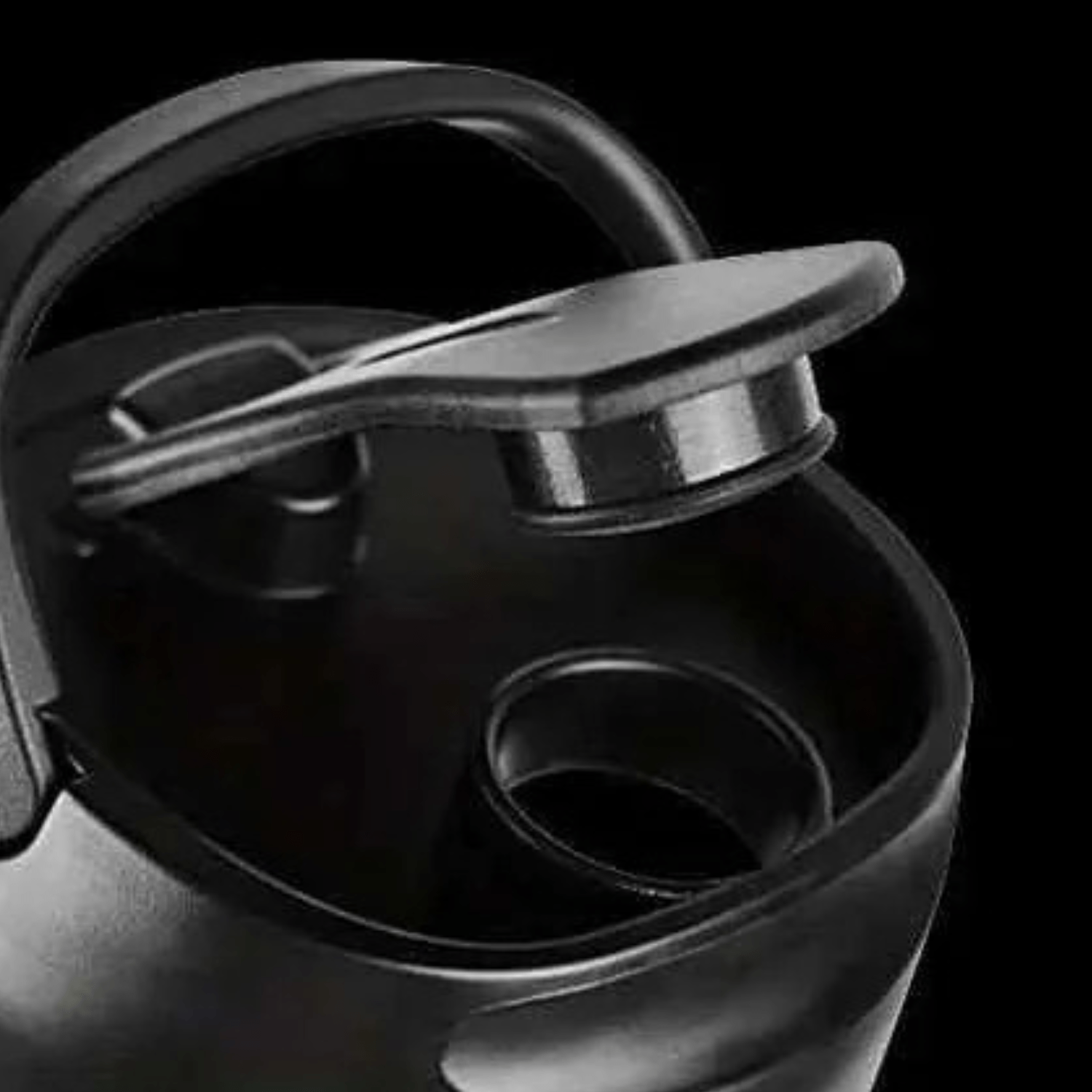 Couvercle rabattable du shaker électrique qui protège de la poussière et bactéries