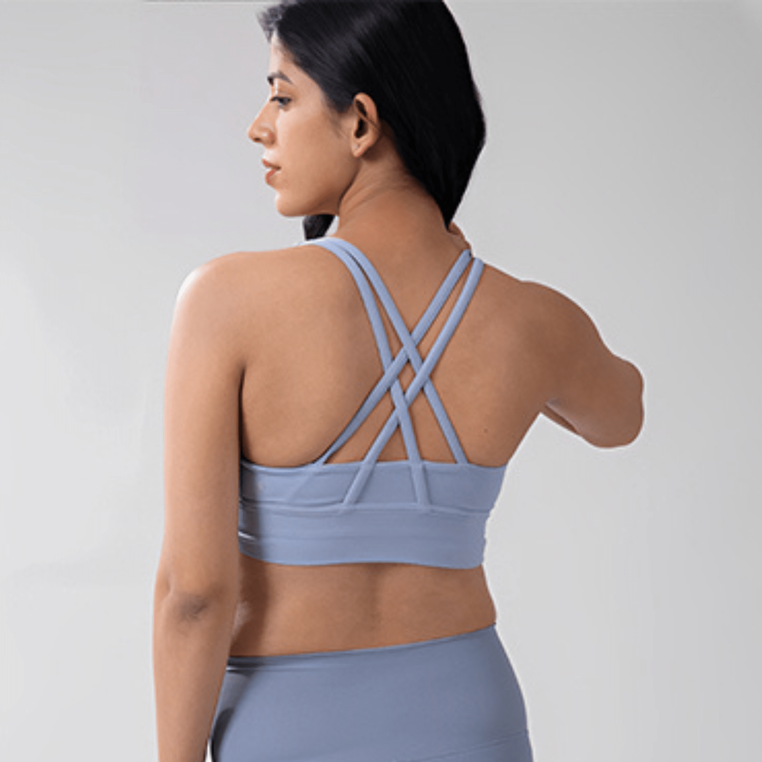 Femme entraînement brassiere sport dos croisé respirant confort