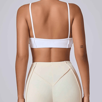 Look sophistiqué soutien gorge sport anti-transpiration beauté sportive assumée