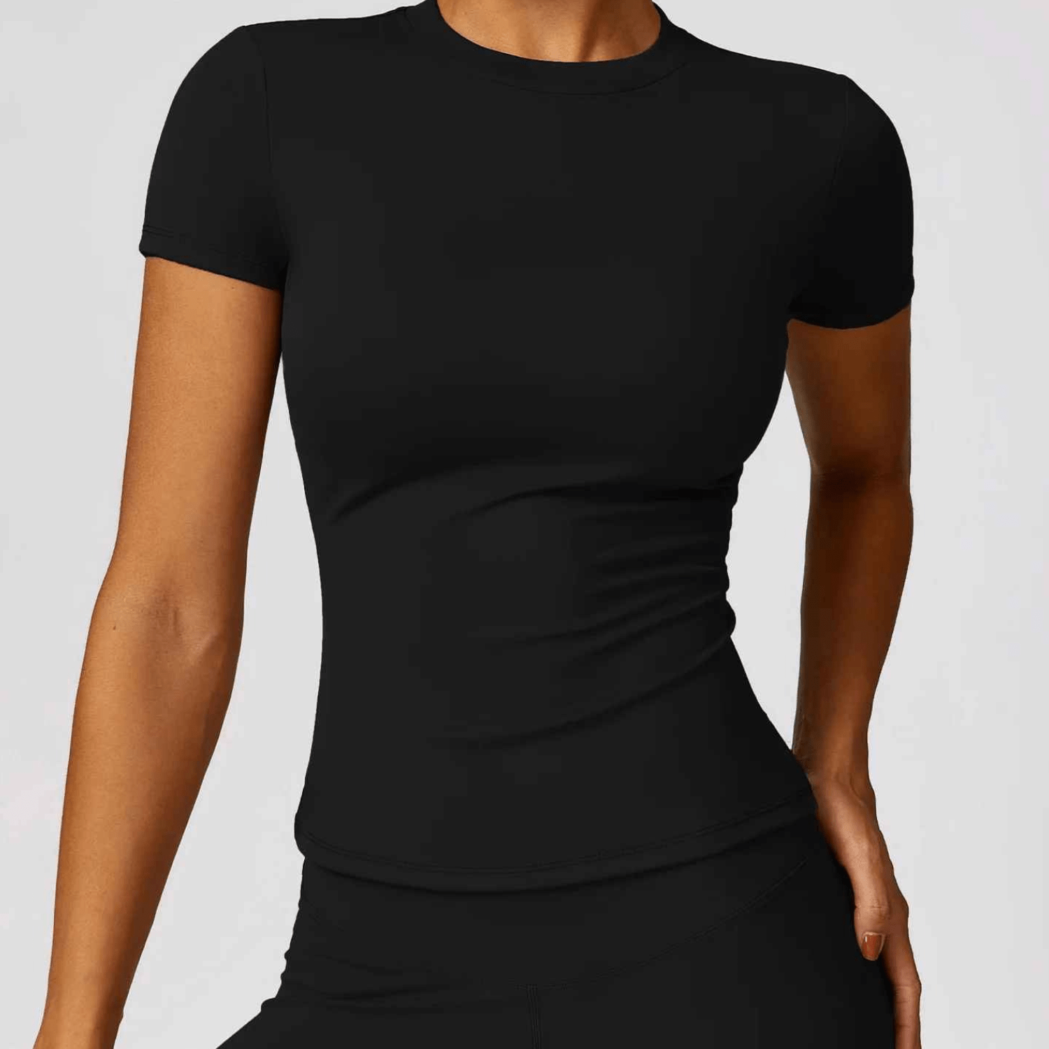 T shirt femme slim fit noir respirant sport coupe anatomique