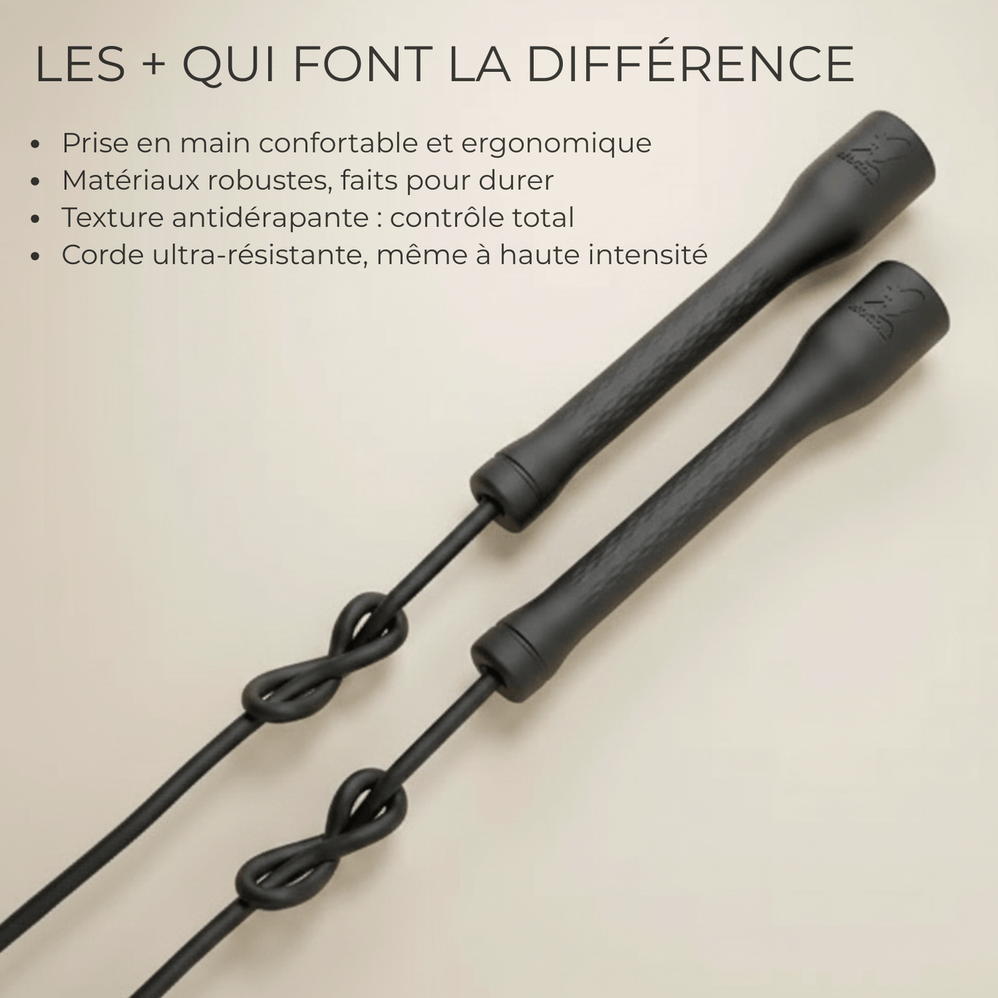 Corde à sauter enfant en PVC noir avec poignées ergonomiques