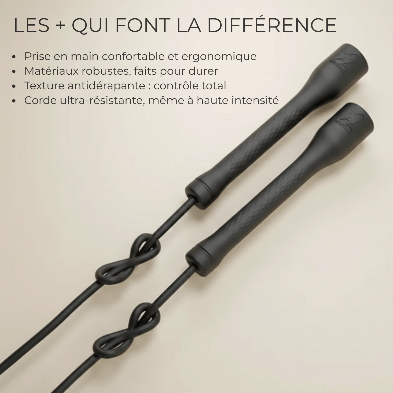Corde à sauter enfant en PVC noir avec poignées ergonomiques