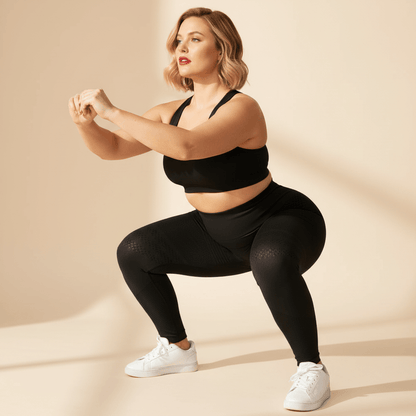 Legging anti-cellulite grande taille en squat, tissu opaque squat-proof, femme ronde, studio ivoire