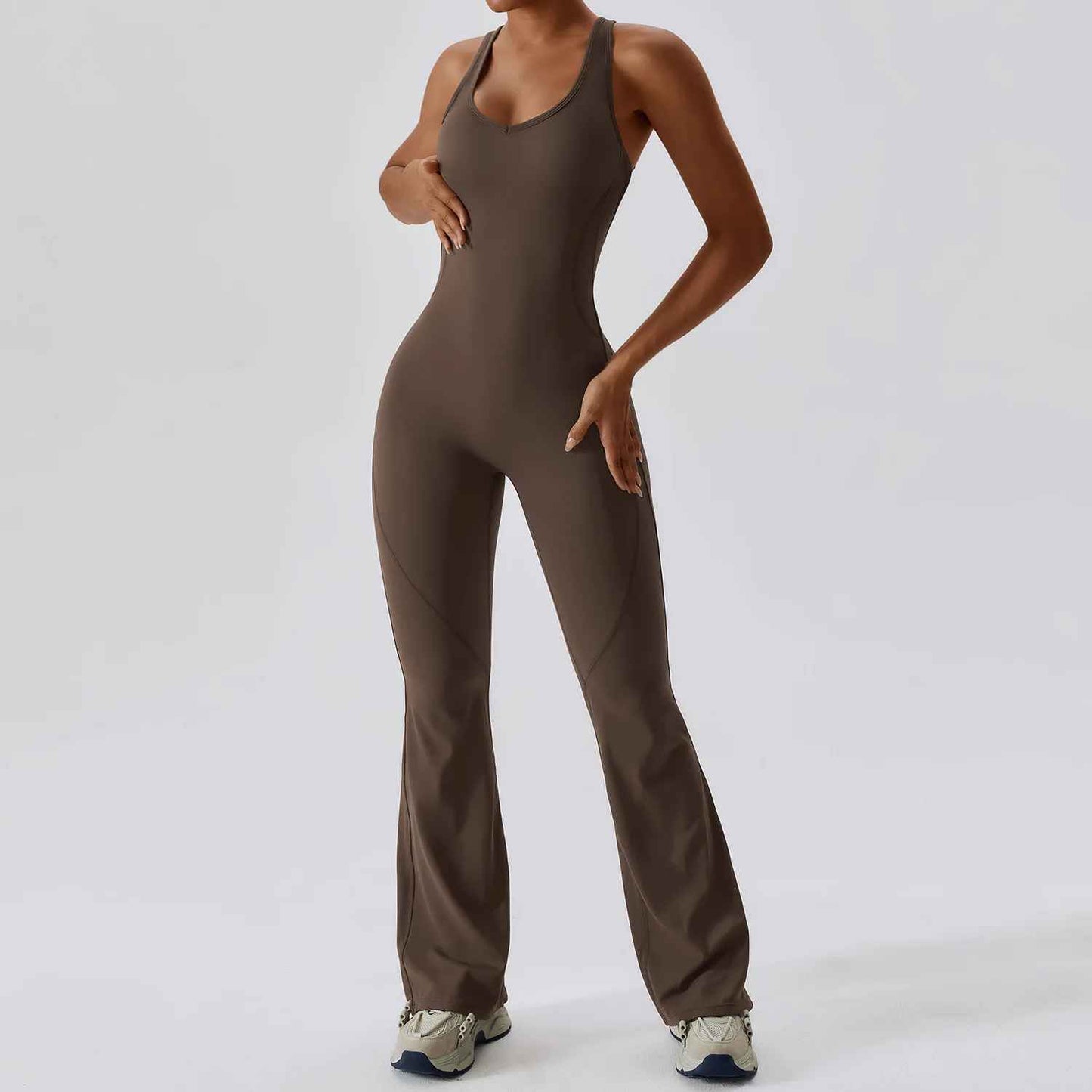 Étirements matinaux tenue yoga confortable bien-être quotidien